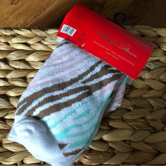 Marilyn Monroe Matching pet & owner crew cuts socks - Picture 4 of 4